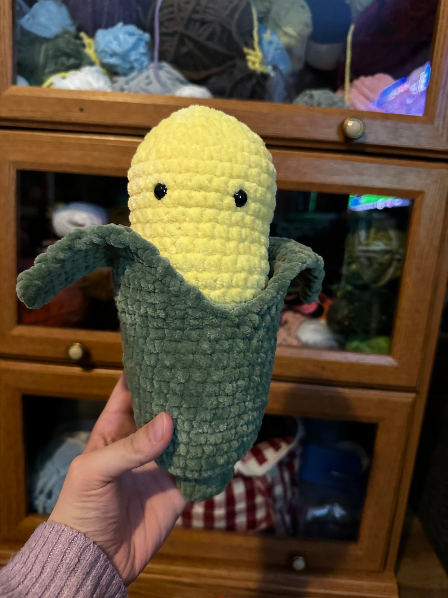 Corn with removable husk